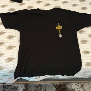 VANS off the wall tavern